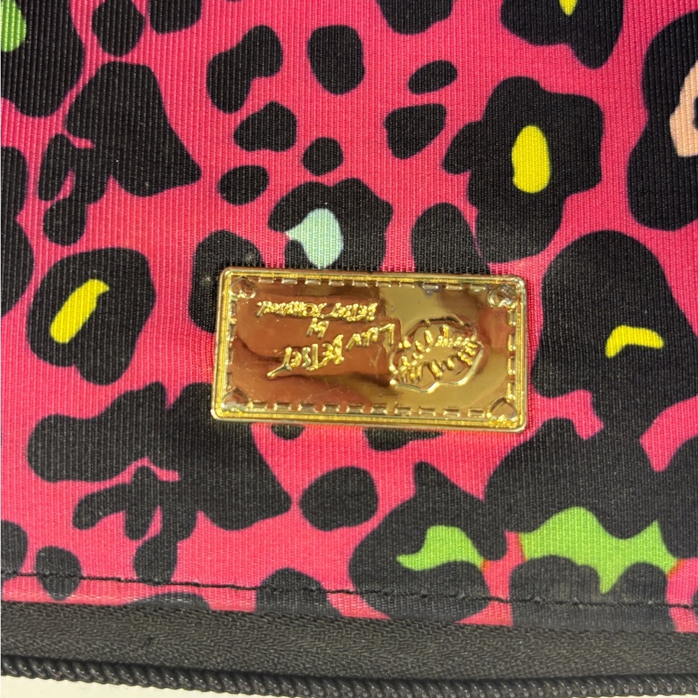 Betsey Johnson Pink Leopard Print Wallet - Picture 2 of 4